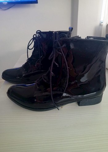 Kadın Siyah Rugan Bağcıklı Goth Bot - Görsel 2