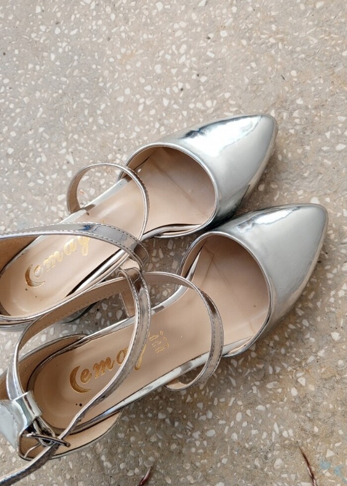 Topuklu ayakkabı - Görsel 2