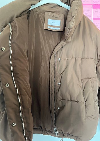 Bershka acı kahverengi şişme mont - Görsel 7