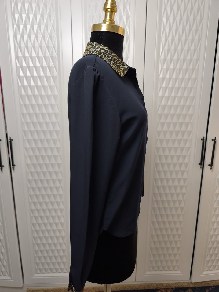 Düğmeli Siyah Kadın Gömlek - Görsel 2