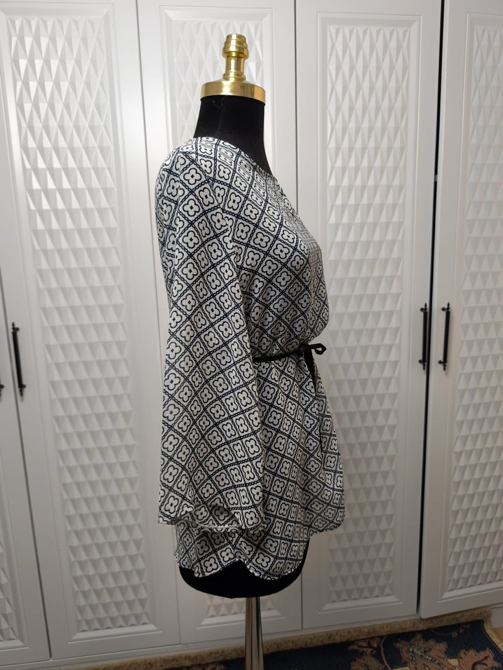 Gri Bağcıklı Özel Dikim Bluz - Görsel 2