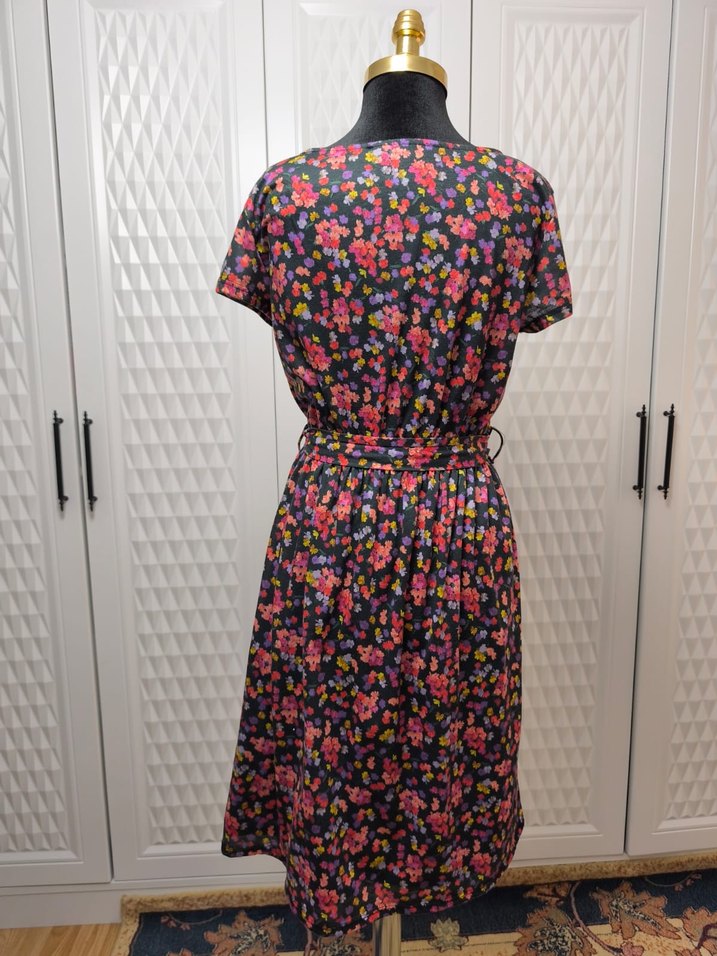 Desenli Kemerli Midi Kadın Elbise - Görsel 3