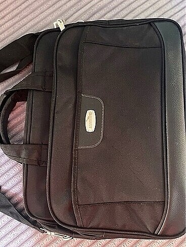 Diğer Hiç kullanılmamış laptop çantası