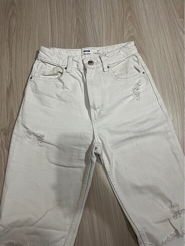 Bershaka mom jeans beyaz pantolon
