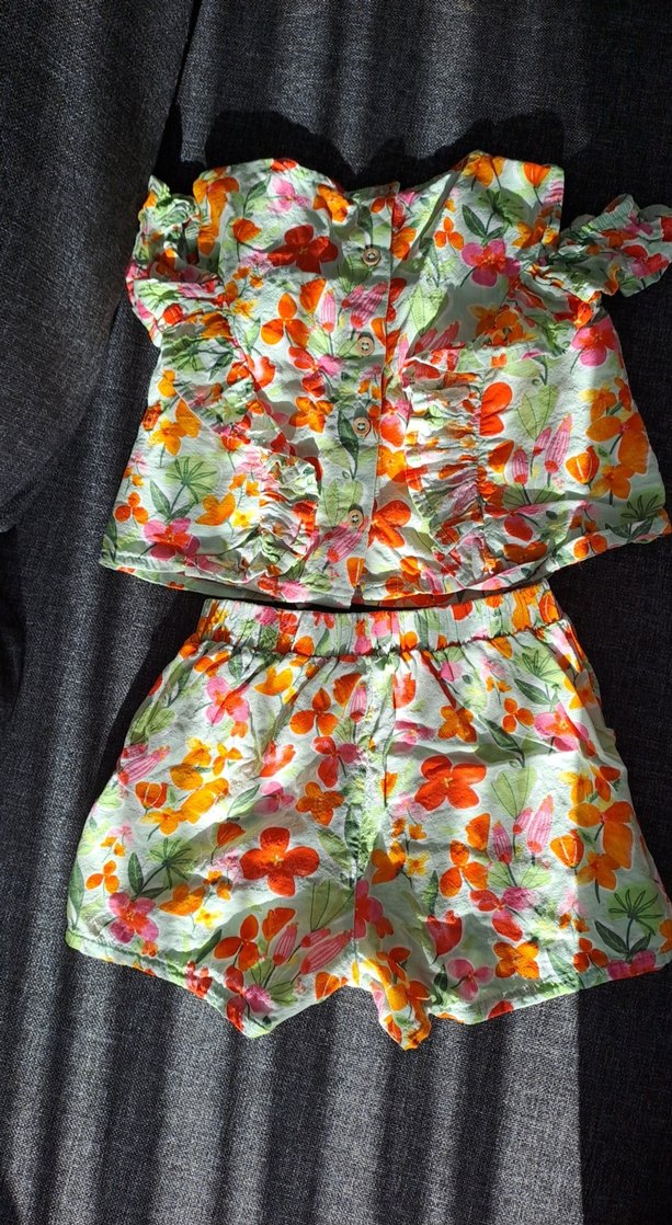 Çiçek Desenli Renkli Bebek Kız Takımı - Görsel 2