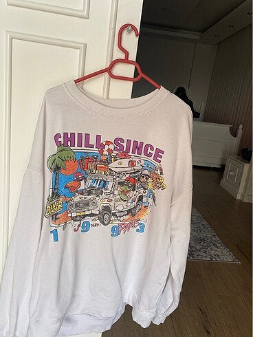 sweatshirt