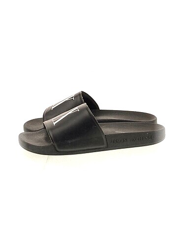 Armani Exchange Terlik %70 İndirimli.