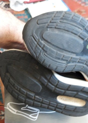30 Beden Adidas Erkek Çocuk Siyah Spor Ayakkabı