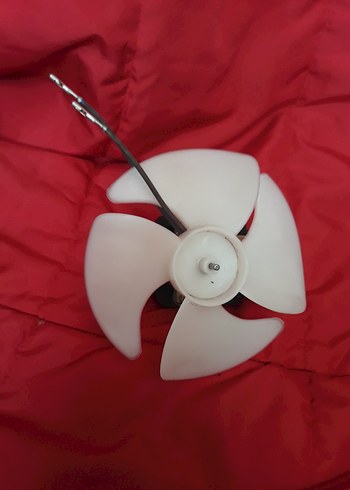 Kırmızı Renkli Rüzgarlık Motoru W-COMLA220-2V5 - Görsel 3