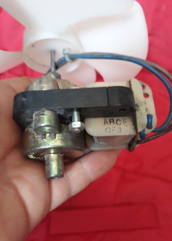 Kırmızı Renkli Rüzgarlık Motoru W-COMLA220-2V5 - Görsel 6