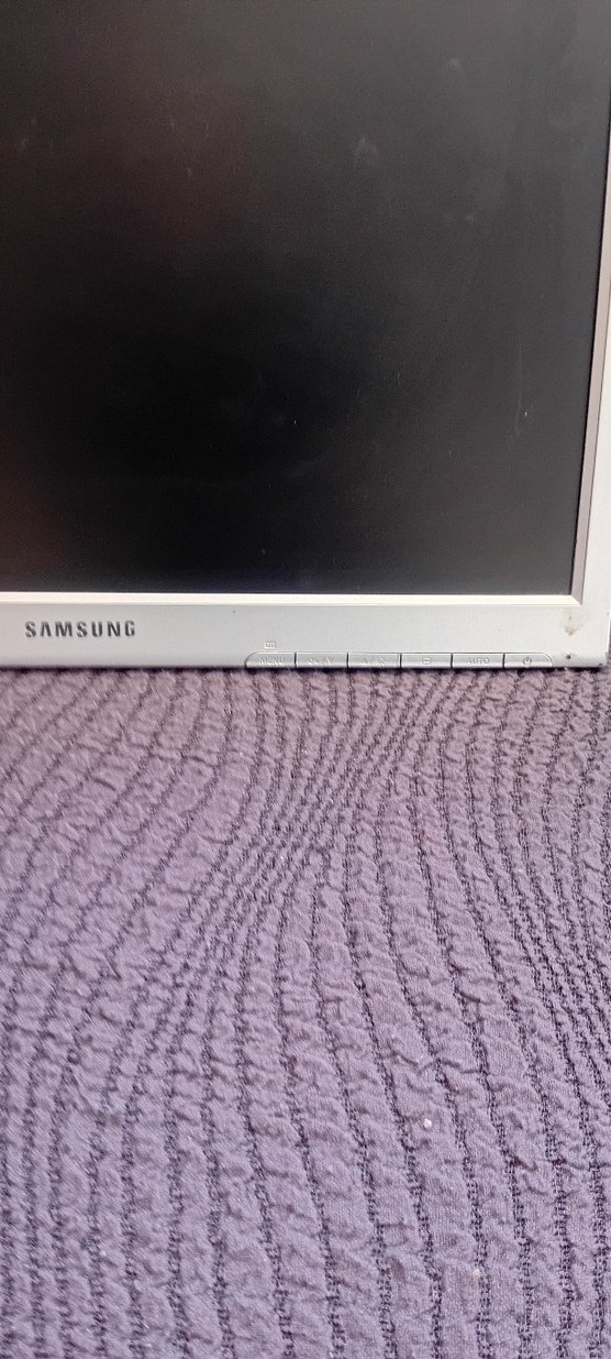 Beyaz Samsung SyncMaster N1740 Monitör - Görsel 4