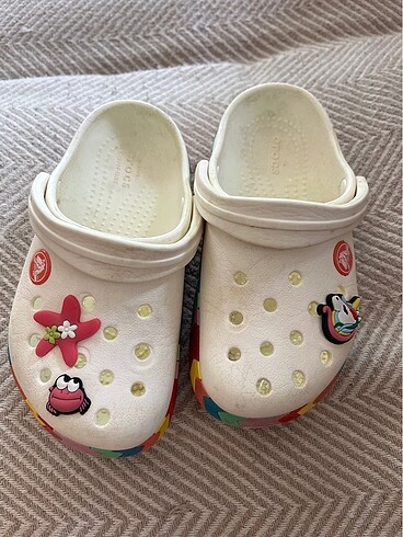 27 Beden beyaz Renk Crocs C10