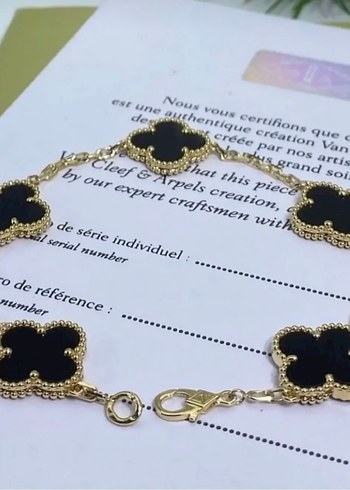  Beden Yonca Detaylı Zincir Bileklik