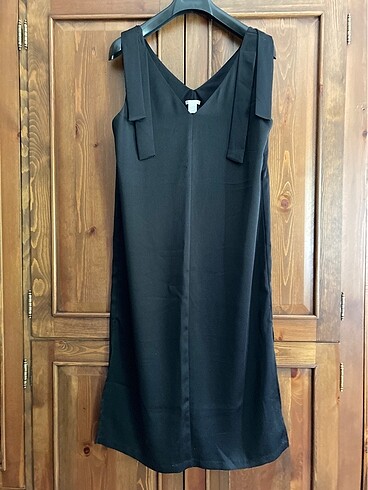 H&M Siyah kokteyl elbisesi