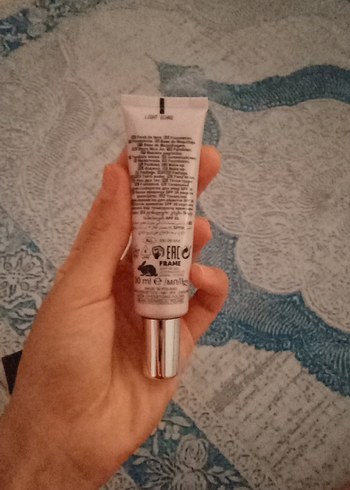 Beden Avon Serum Foundation Parlak Siyah SPF30
