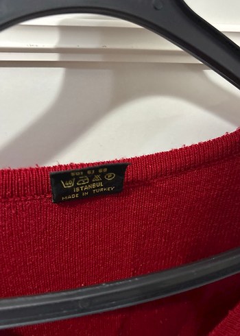 Kırmızı V Yaka Kolsuz Kadın Kazak - Görsel 3