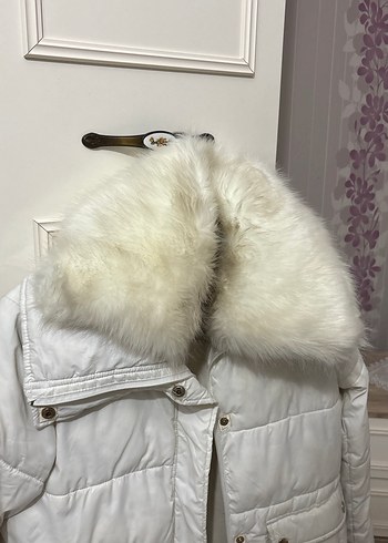 Beyaz Kürklü Kadın Kışlık Mont defacto - Görsel 2
