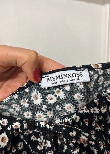 Siyah Mini yırtmaçlı elbise - Görsel 4