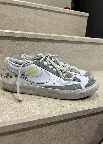 Nike Blazer Low Erkek Ayakkabi