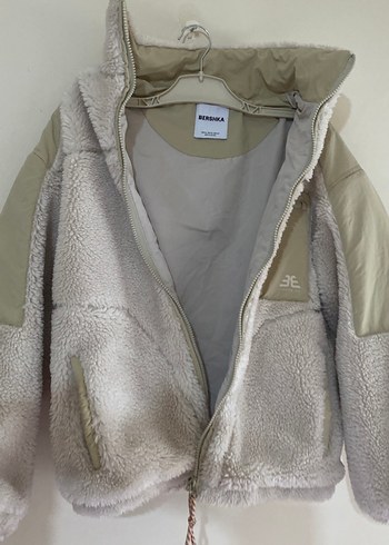 Bej Peluş Detaylı Kadın Kışlık Midi Ceket