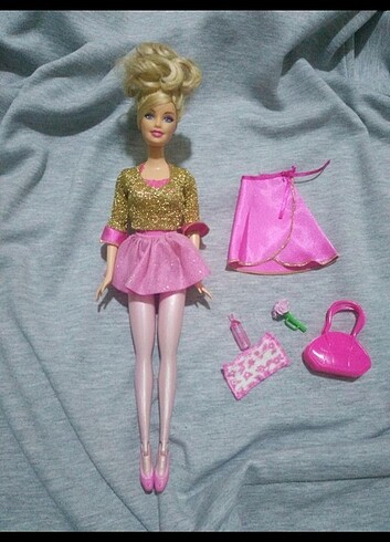 Beden Renk Barbie bebek figür