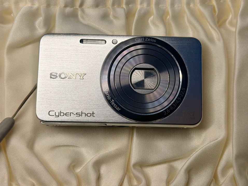 Sony Cyber-shot Dijital Kamera 16.1 MP Gri - Görsel 2