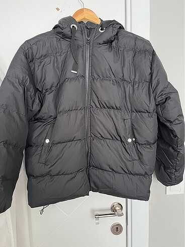 Siyah trendyol şişme mont