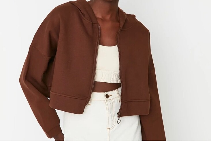 l Beden Trendyolmilla crop hırka