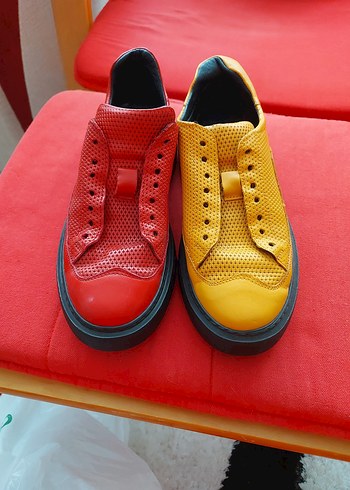 Poletto Renkli Ve Rahat Kadin Sneakerlari