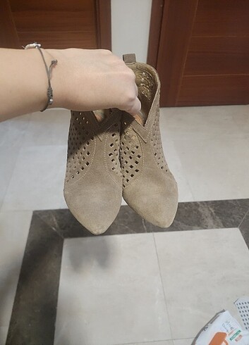 37 Beden camel Renk Bershka baharlık bot