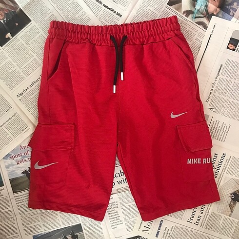 Nike şort y2k vintage kırmızı 40 beden eşofman altı