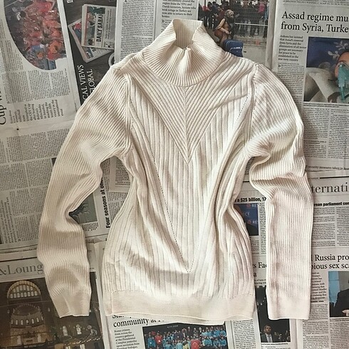 Boğazlı boyunlu beyaz kazak y2k vintage