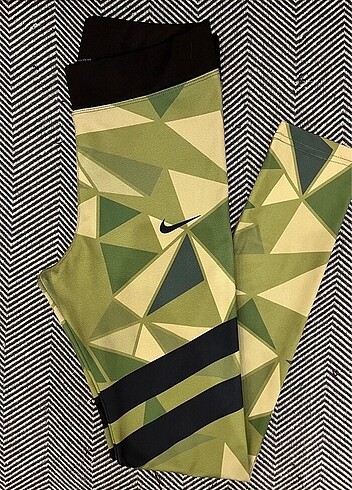 Nike tayt