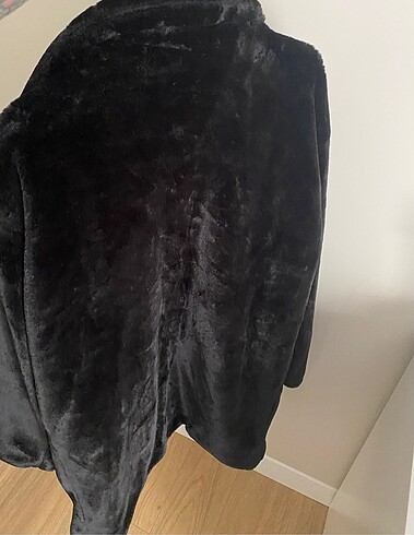 m Beden Peluş biker ceket pazarlığa açık