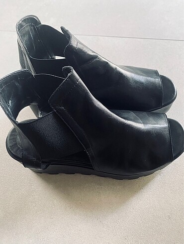 39 Beden Elle Deri Bootie Sandalet