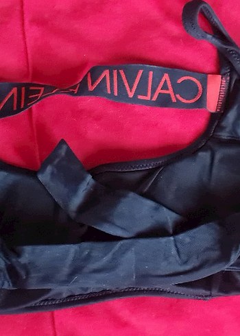 Calvin Klein Kırmızı bikini üstü - Görsel 4