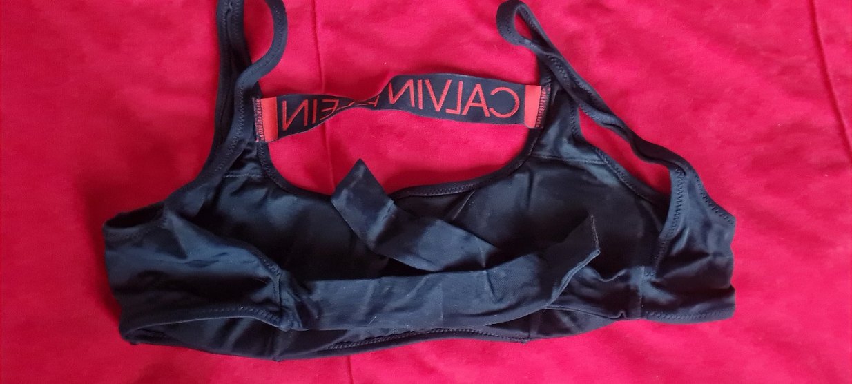 Calvin Klein Kırmızı bikini üstü - Görsel 4