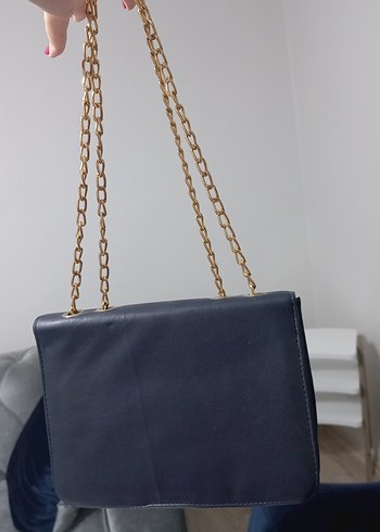 Zincir Detaylı Lacivert Kadın Çanta - Görsel 4