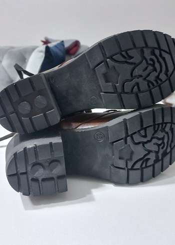 Kahverengi Deri Bağcıklı Kadın Bot - Görsel 9