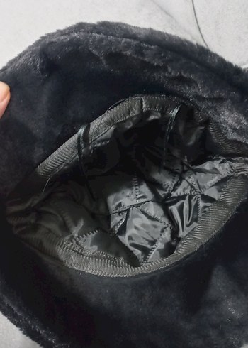 Siyah Kürklü Kadın Bucket Şapka - Görsel 3