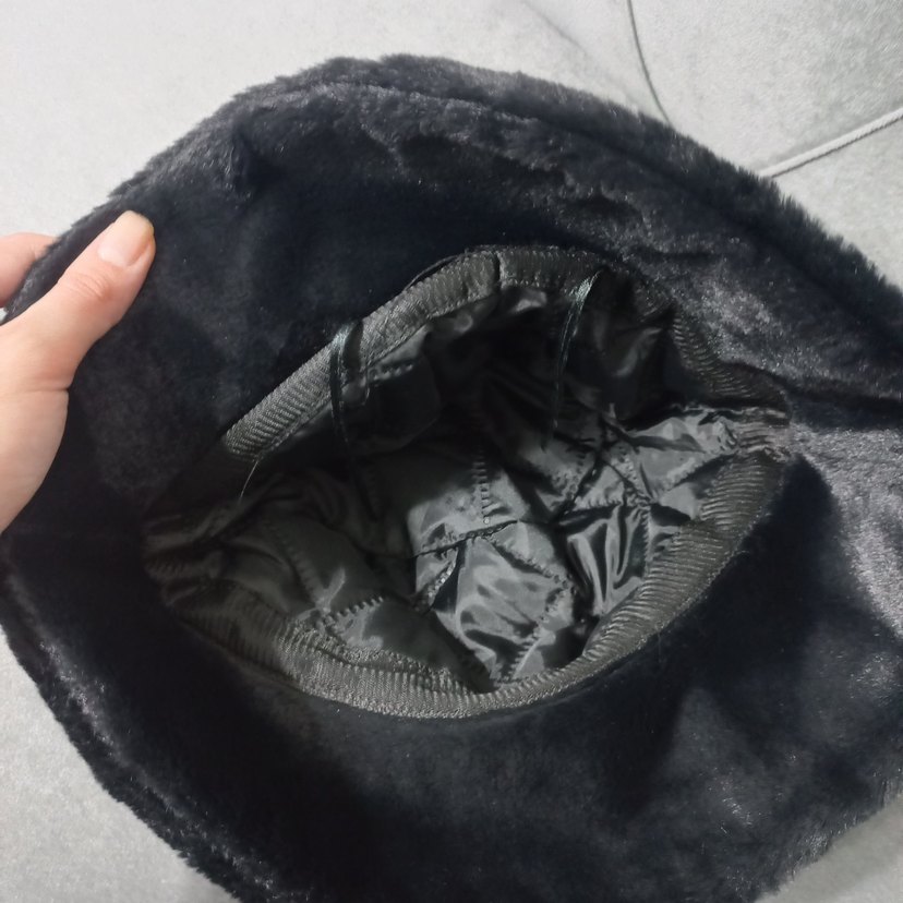 Siyah Kürklü Kadın Bucket Şapka - Görsel 3