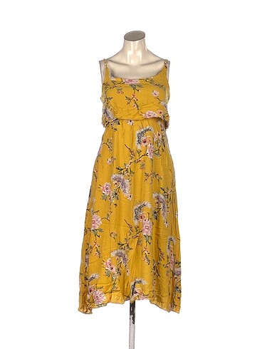 PreLoved Kısa Elbise %70 İndirimli.