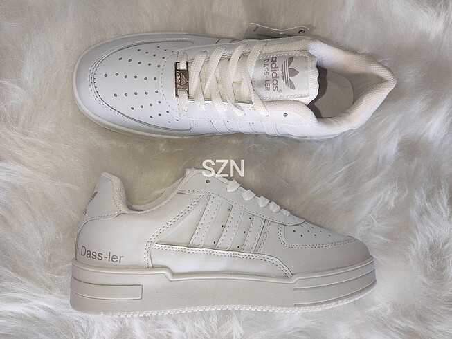 39 Beden beyaz Renk Adidas dassler