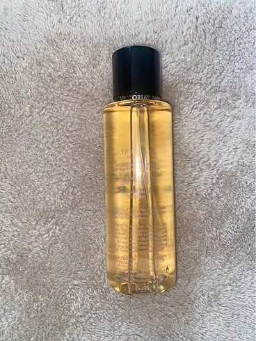 Victoria s Secret Bare Vucut Spreyi
