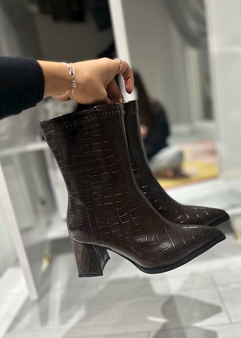 Kahverengi Deri Stiletto Topuklu Kadın Bot - Görsel 2