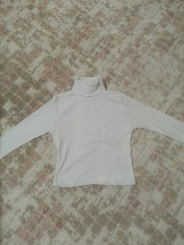 Beyaz renk boyunlu kadın kazak - Görsel 2