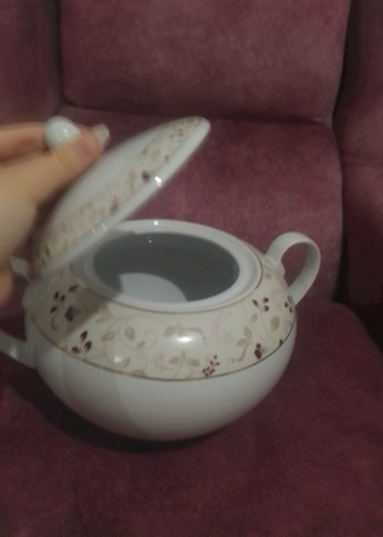 Beyaz Desenli Porselen çorba tenceresi - Görsel 4