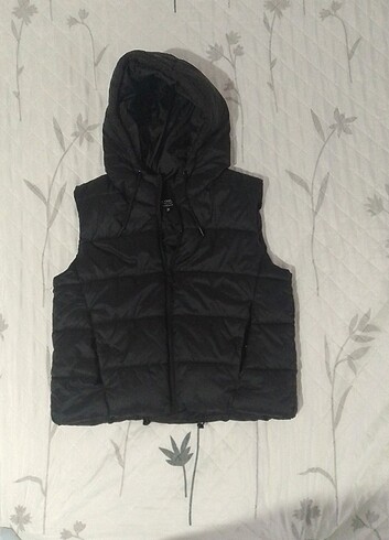 38 Beden siyah Renk Sıfır kollu şişme mont