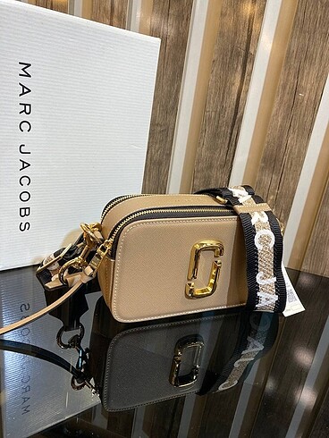 Marc Jacobs MARC JACOBS