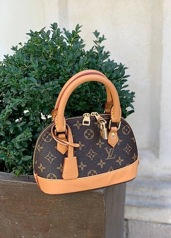 Beden siyah Renk Louis Vuitton